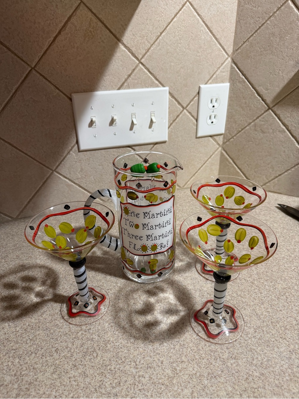 Source Unknown Colorful Olive Martini Pitcher and 3 Glasses Set